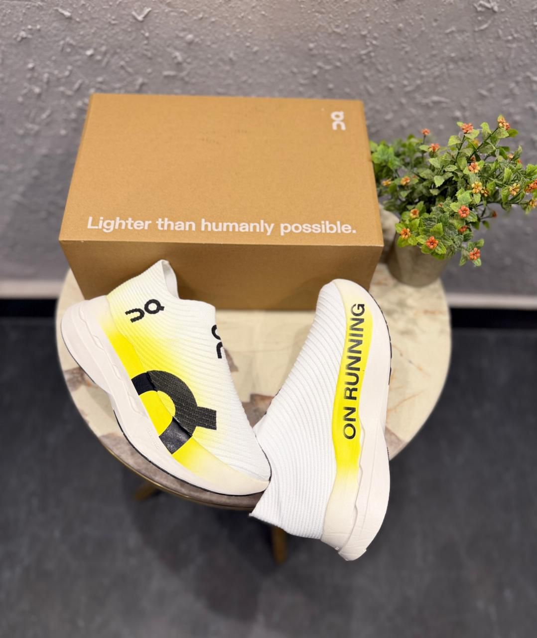 first copy on running cloudboom white (6) first copy on running cloudboom white (6)