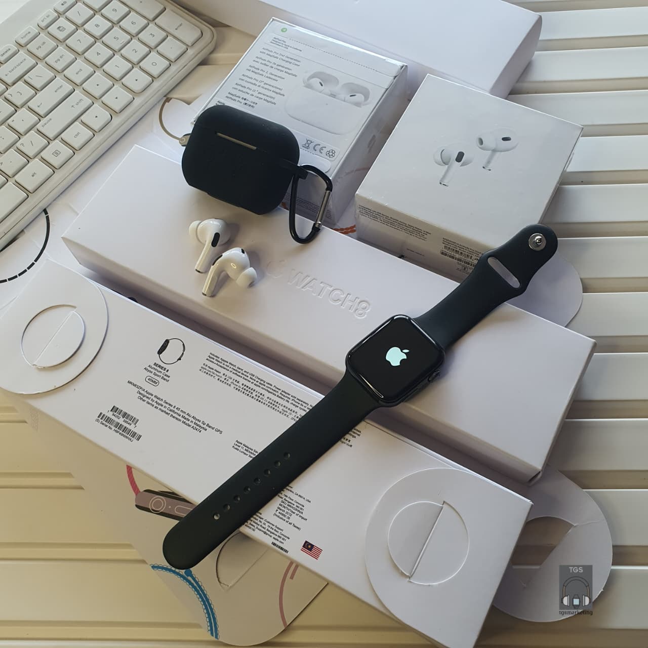 First Copy Apple Combo – Watch & AirPods