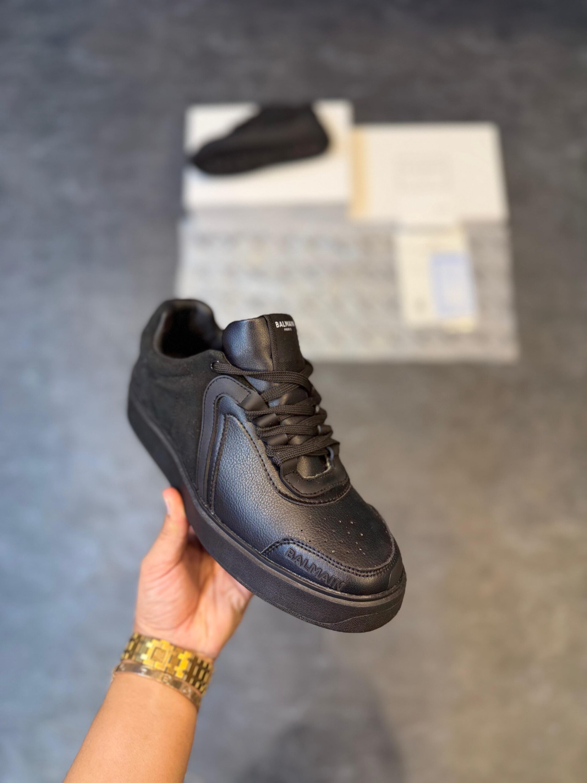 First Copy Balmain Paris Sneakers - Image 3