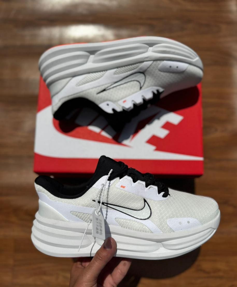 First Copy Nike Zoom Comfort Ride Shoes